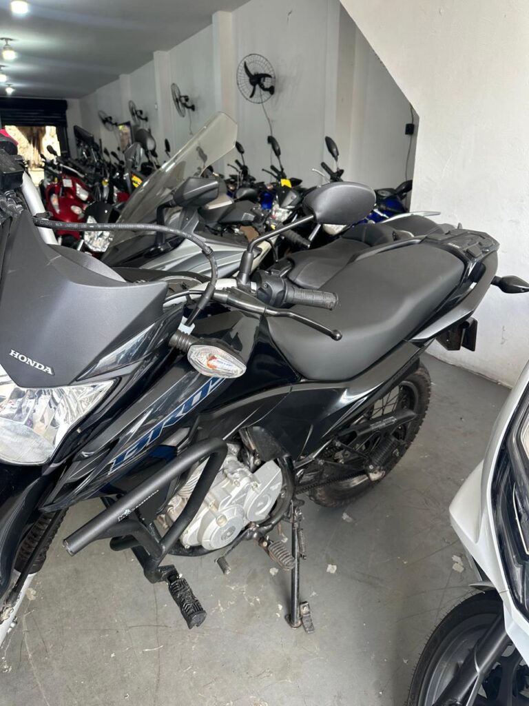 BROS / NXR 160, Preta.