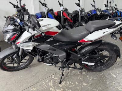 Bajaj Dominar 400 23/24