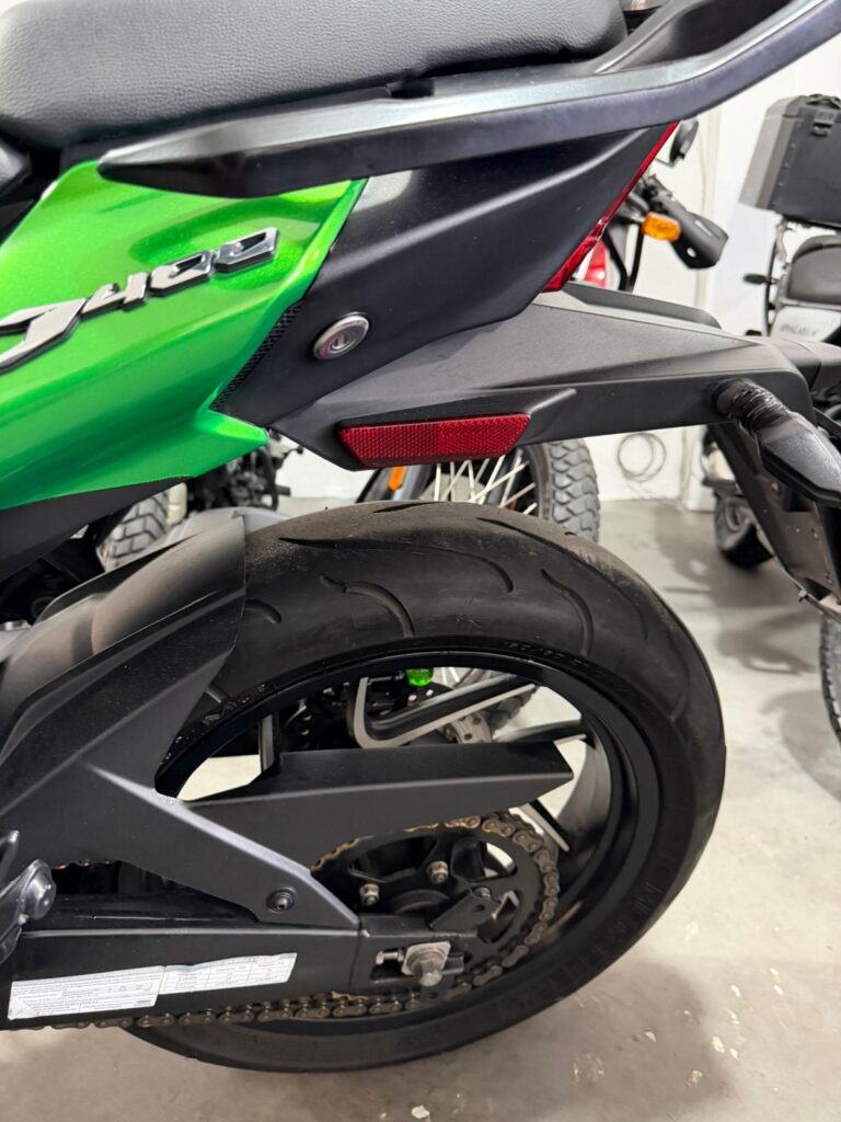 Bajaj 400 Dominar 2025