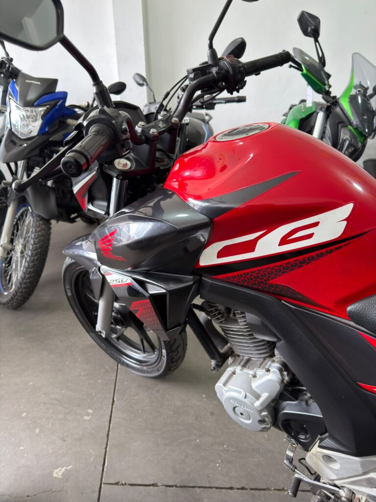 Honda CB TWISTER 2020