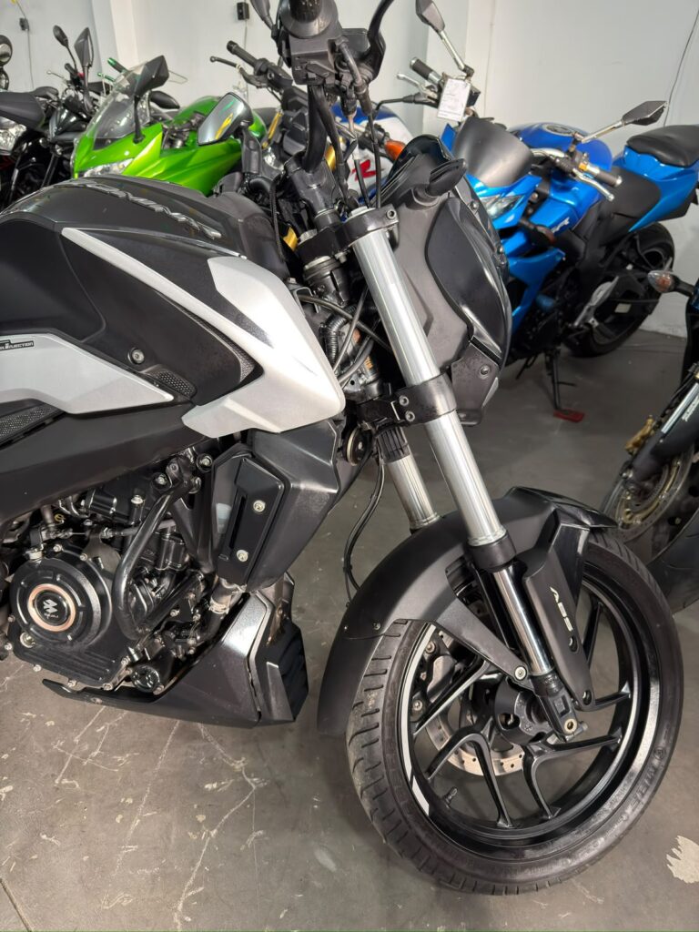 Bajaj Dominar 250 ABS 2025