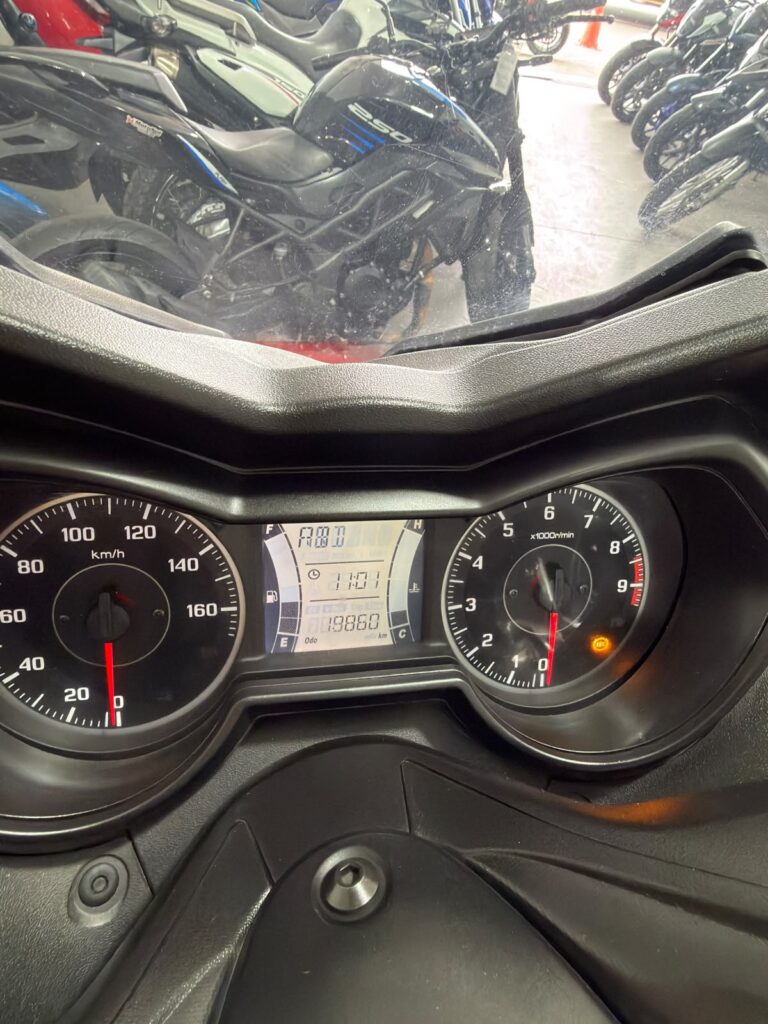 Yamaha XMAX 2025